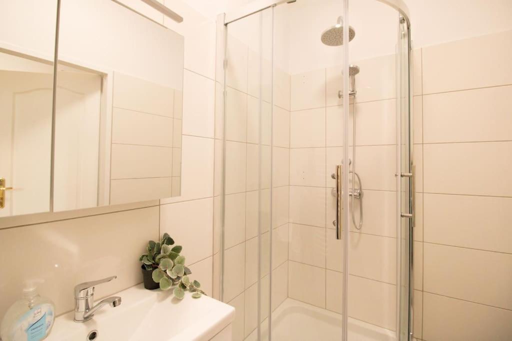 Stilvolle Urbane Auszeit L Lf19 Apartamento Viena Exterior foto